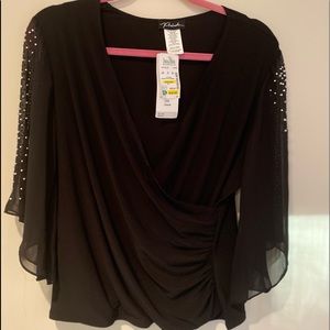 NWT-Ladies size large dressy top with sequins 23”